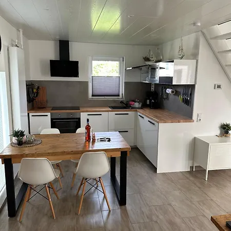 Holiday home Ferienhaus Zee-tijd Herkingen