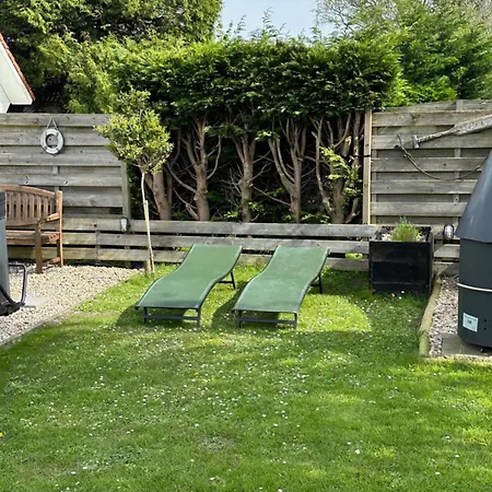 Ferienhaus Zee-tijd Holiday home *