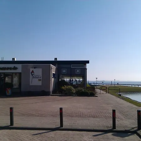 Holiday home Zee-tijd