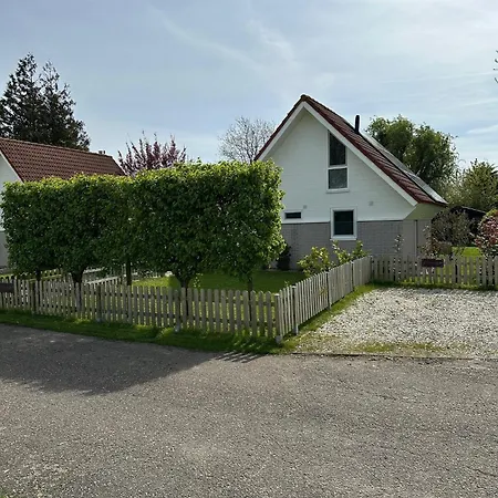 Zee-tijd Holiday home *